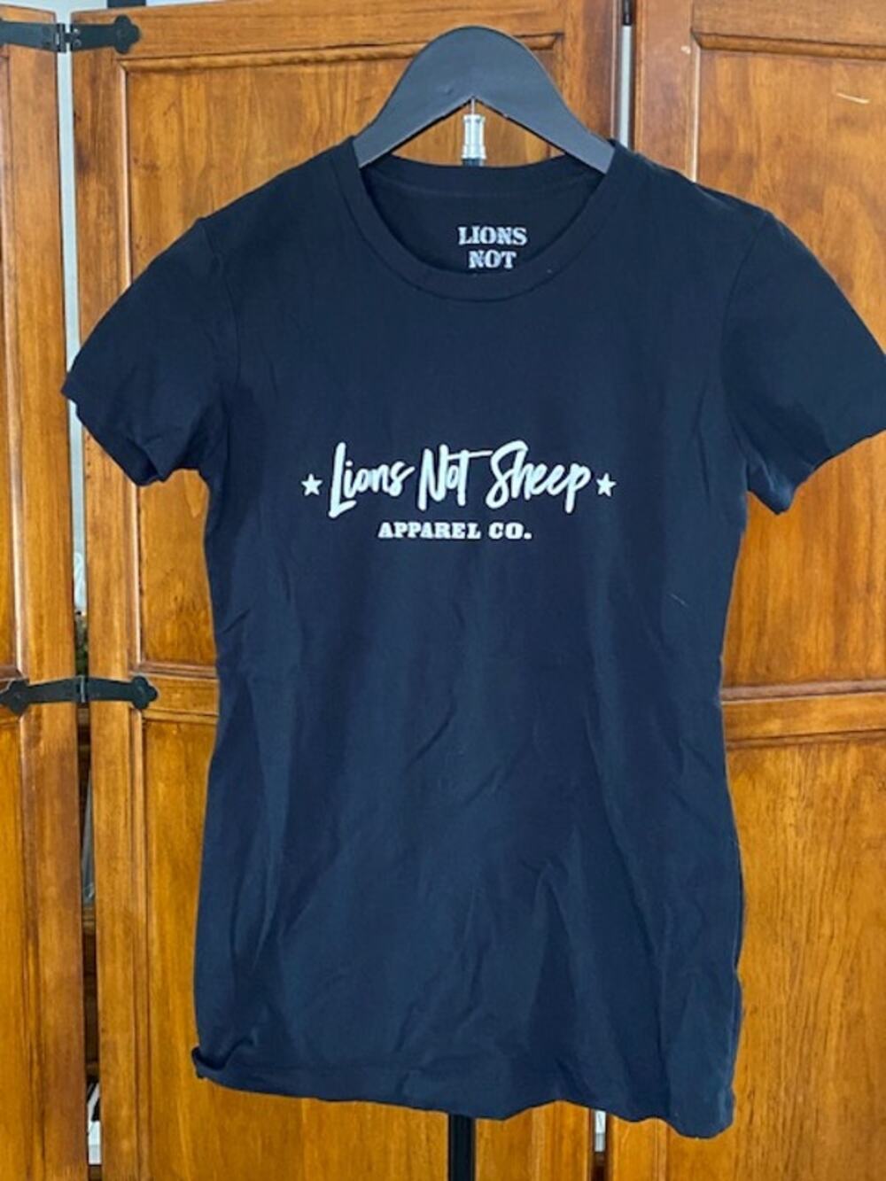 Lions Not Sheep Apparel Co T-Shirt Small Black Graphic Short Sleeve Made USA